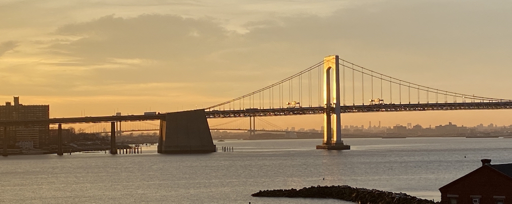 Photo of Throgs Neck Bridge in NYC