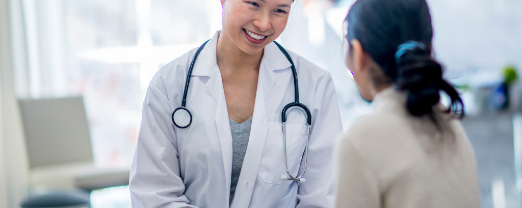 Photo of patient and doctor free to treat without a non-compete